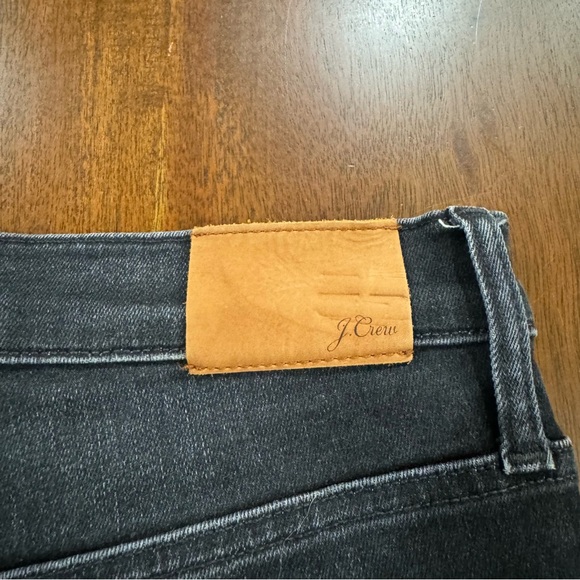 J. Crew 9" Demi-Boot Crop Jean in Charcoal Size 27 - Picture 8 of 12